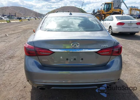 2018 Infiniti Q50 2.0T Luxe z USA, uszkodzony, nr VIN JN1CV7AR4JM280135